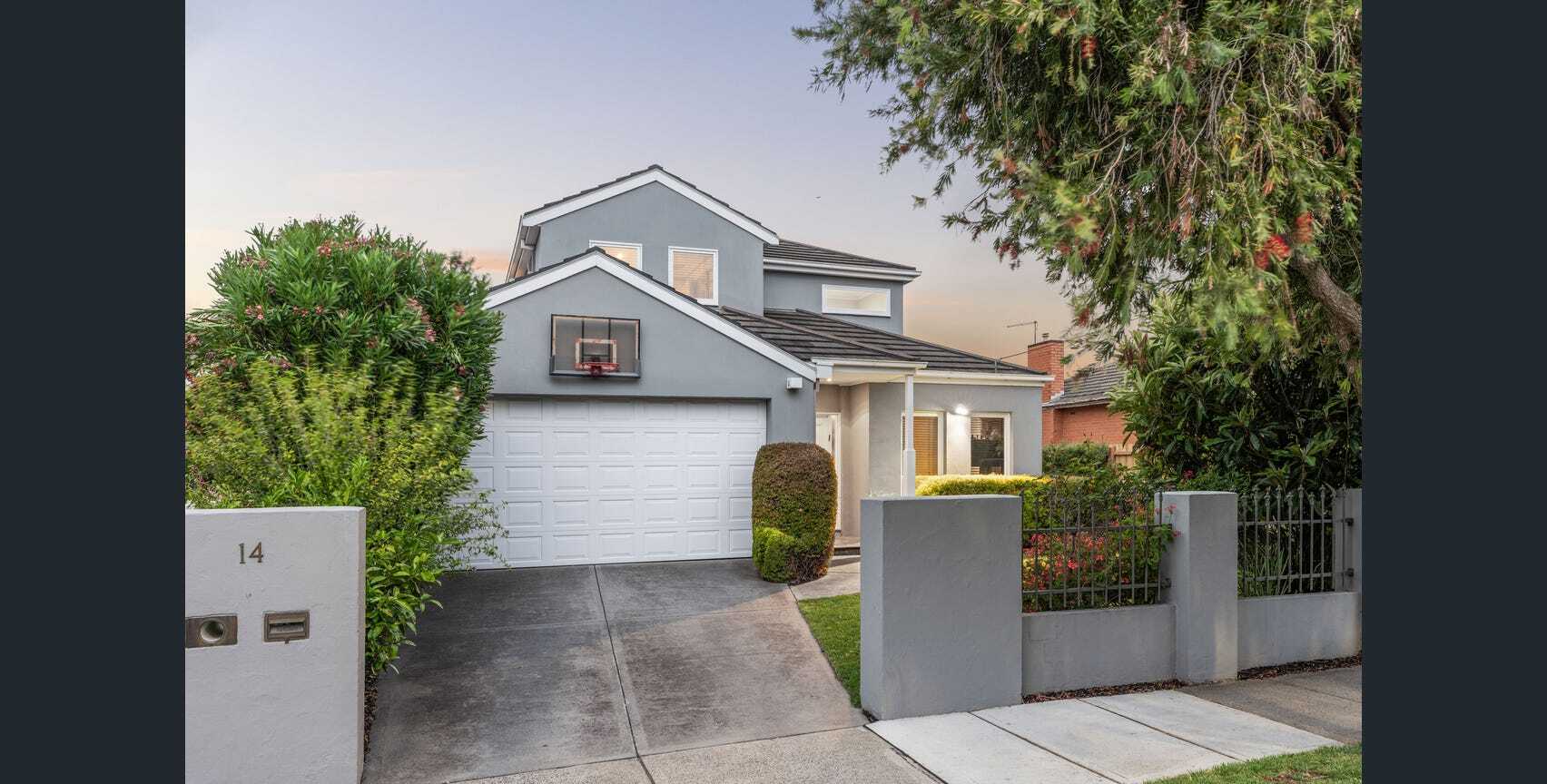 1-14 Charlton Street, Bentleigh