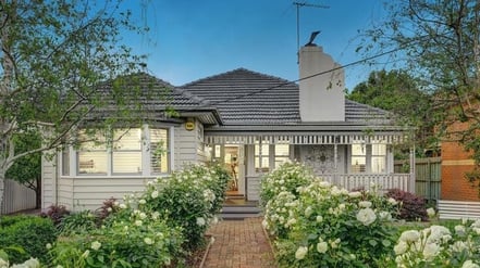 153 Oakleigh Road, Carnegie